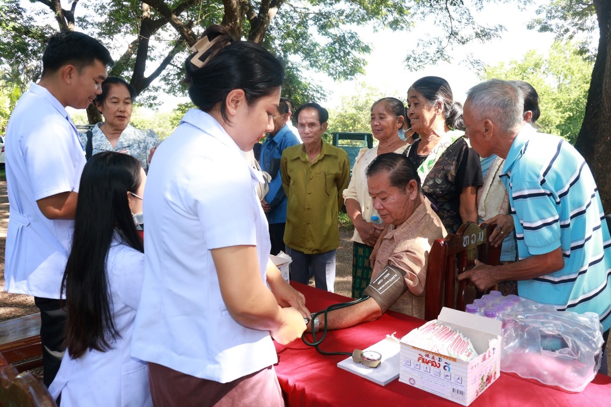 ແກ່ນທ້າວ ສະຫຼອງວັນຄົນພິການແຫ່ງຊາດ ແລະ ວັນຜູ້ອາຍຸສູງສາກົນ image 4 ແກນທາວ ສະຫອງວນຄນພການແຫງຊາດ ແລະ ວນຜອາຍສງສາກນ - image 4