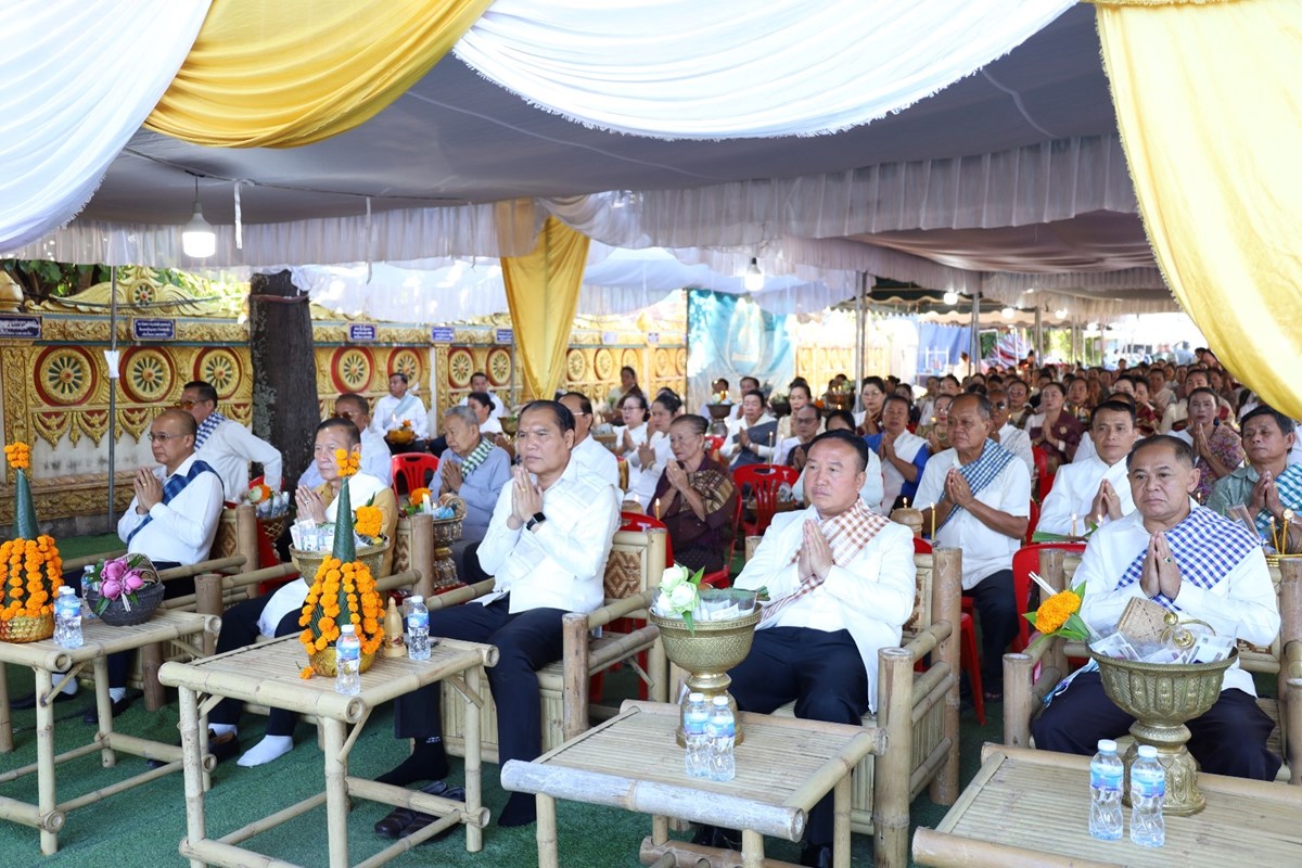 ຊາວພຸດເມືອງທ່າແຂກ ພ້ອມໃຈໃສ່ບາດ ສືບສານຮີດຄອງປະເພນີທີ່ຫໍຫຼັກເມືອງ image 1 ຊາວພດເມອງທາແຂກ ພອມໃຈໃສບາດ ສບສານຮດຄອງປະເພນທຫຫກເມອງ - image 1