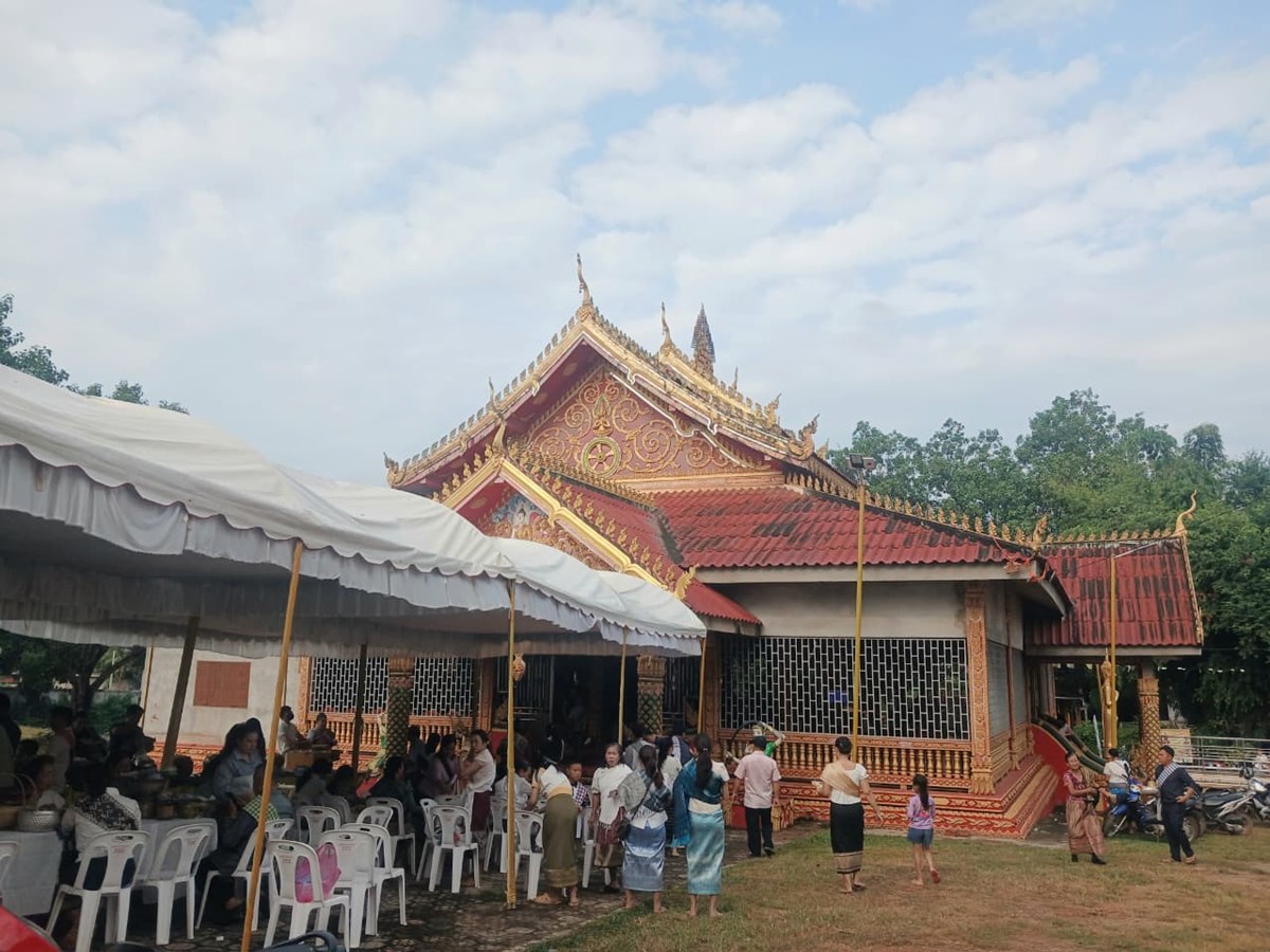 ຊາວພດຮວມກນໃສບາດ ໃນມບນອອກພນສາປະວຣະນາ ຮກສາໄດຮດຄອງປະເພນລາວ - image 1
