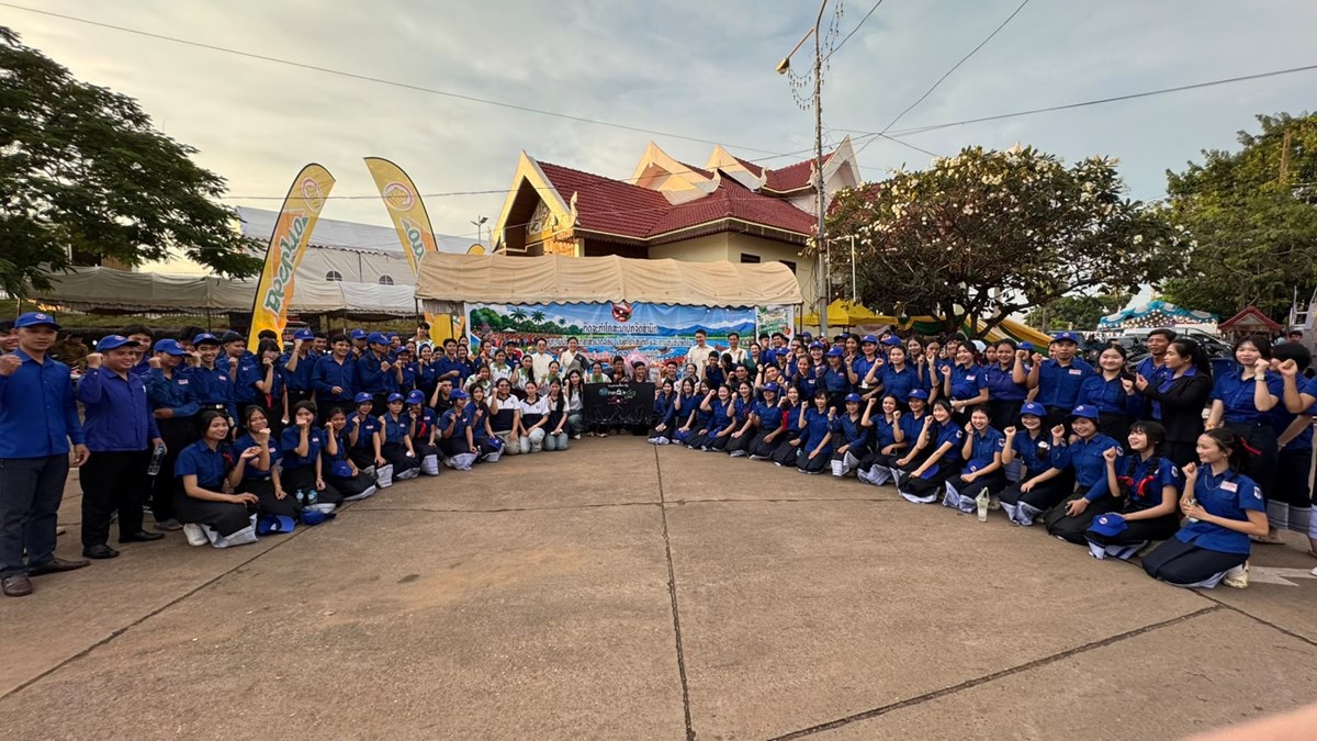 ທານ ທອງລ ສສລດ ຢຽມຢາມໃຫກຳລງໃຈອາສາສະໝກຊາວໜມຕະລມບອນໃນງານບນຊວງເຮອ ທນະຄອນປາກເຊ - image 1