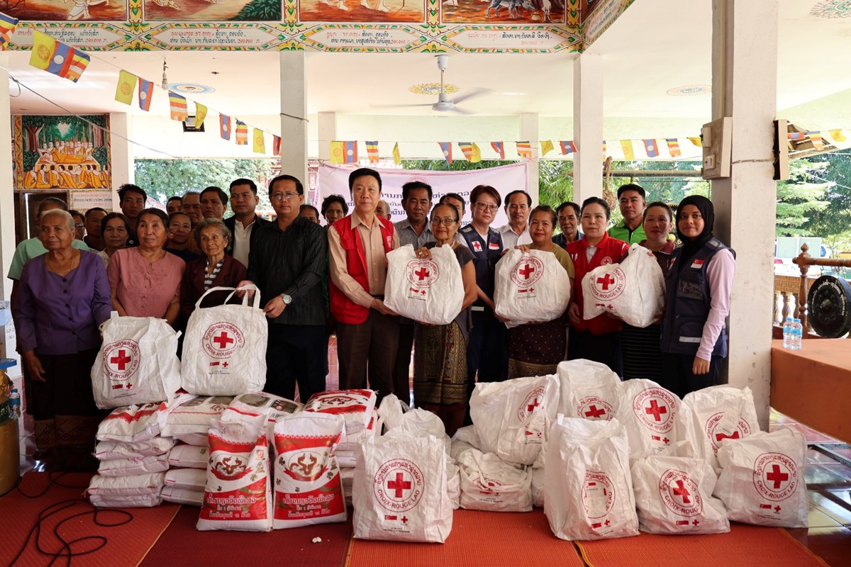 ອງການກາແດງແຫງຊາດລາວ ລງຊວຍເຫອຜປະສບໄພຢສະຫວນນະເຂດ ແລະ ສາລະວນ - image 2