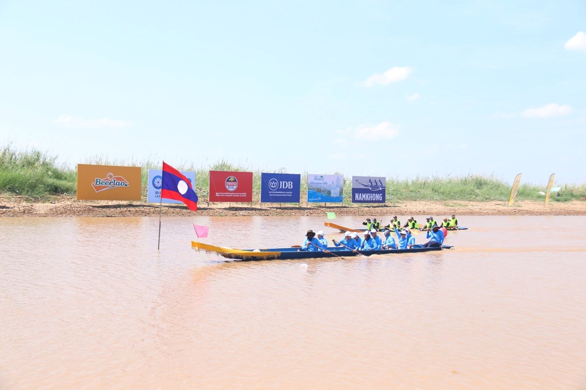ເປີດການແຂ່ງຂັນຊ່ວງເຮືອປະເພນີ ປະຈໍາປີ 2026 ທີ່ທ່າວັດຈັນຢ່າງເປັນທາງການ image 3 ເປດການແຂງຂນຊວງເຮອປະເພນ ປະຈາປ 2026 ທທາວດຈນຢາງເປນທາງການ - image 3