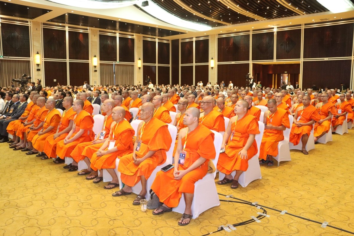 ກອງປະຊຸມໂຕະມົນ ພຸດທະສາສະໜາໜານໄຫ ຄັ້ງທີ XI ເປີດຂຶ້ນຢ່າງເປັນທາງການ image 4 ກອງປະຊມໂຕະມນ ພດທະສາສະໜາໜານໄຫ ຄງທ XI ເປດຂນຢາງເປນທາງການ - image 4