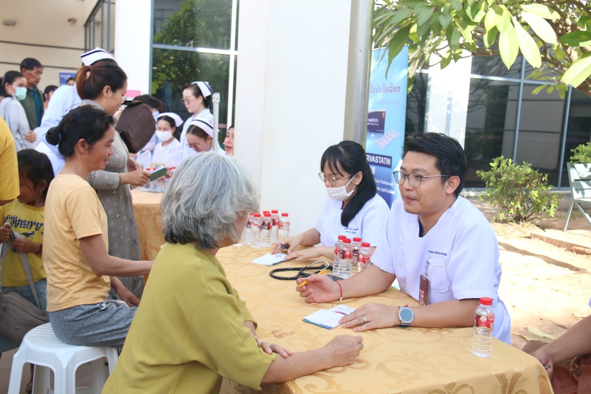 ໂຮງໝໍມິດຕະພາບ ສະຫຼອງວັນພະຍາດເສັ້ນເລືອດສາກົນ image 2 ໂຮງໝມດຕະພາບ ສະຫອງວນພະຍາດເສນເລອດສາກນ - image 2