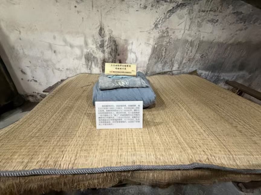 ​ເຂາ​ໃຈ​ອ​ດມ​ການ​ເພອ​ປະ​ຊາ​ຊນ​ທ​ບ​ເຄຍ​ປຽນ​ແປງ​ຂອງ​ພກ​ກອມ​ມ​ນດ​ຈນ​ຈາກ “ຜາ​ຫມ​ເຄງ​ຜນ” - image 3