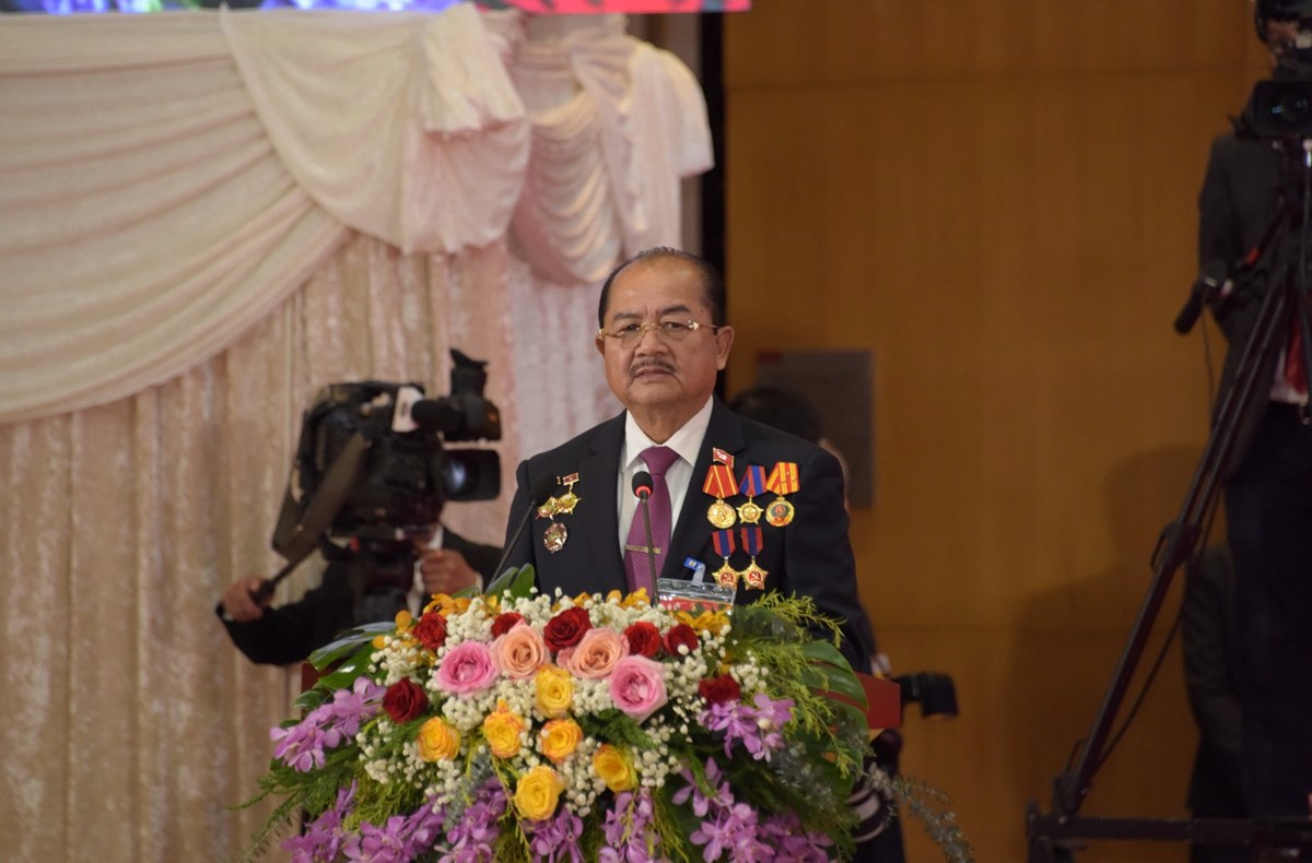 ກອງປະຊຸມໃຫຍ່ ຜູ້ແທນທົ່ວປະເທດ ຄັ້ງທີ XII ຂອງພັກ ເປີດຂຶ້ນຢ່າງສະຫງ່າຜ່າເຜີຍ image 6 ກອງປະຊມໃຫຍ ຜແທນທວປະເທດ ຄງທ XII ຂອງພກ ເປດຂນຢາງສະຫງາຜາເຜຍ - image 6