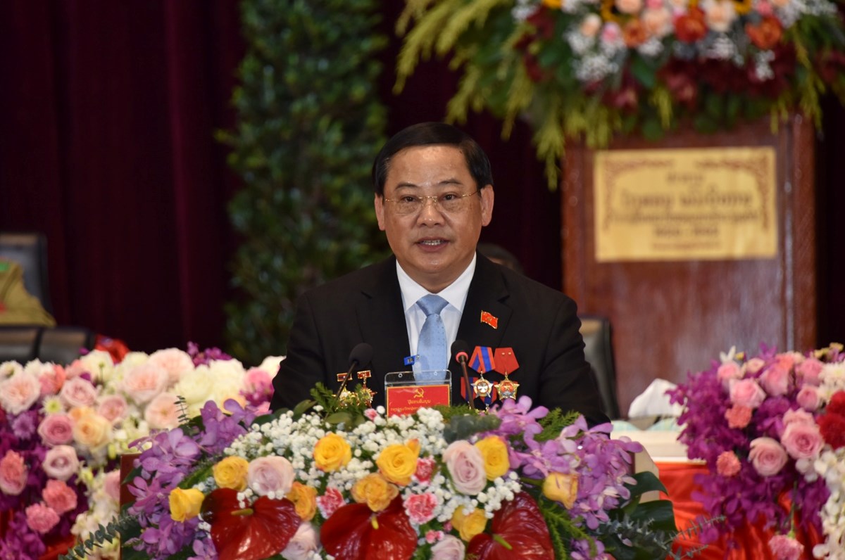 ກອງປະຊຸມໃຫຍ່ ຜູ້ແທນທົ່ວປະເທດ ຄັ້ງທີ XII ຂອງພັກ ເປີດຂຶ້ນຢ່າງສະຫງ່າຜ່າເຜີຍ image 4 ກອງປະຊມໃຫຍ ຜແທນທວປະເທດ ຄງທ XII ຂອງພກ ເປດຂນຢາງສະຫງາຜາເຜຍ - image 4