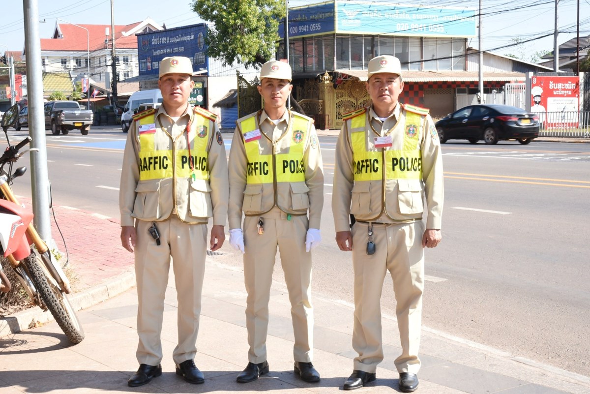 ເຈາໜາທຈະລາຈອນສມໃສອານວຍຄວາມສະດວກກອງປະຊມໃຫຍຜແທນທວປະທດ ຄງທ XII ຂອງພກ - image 2