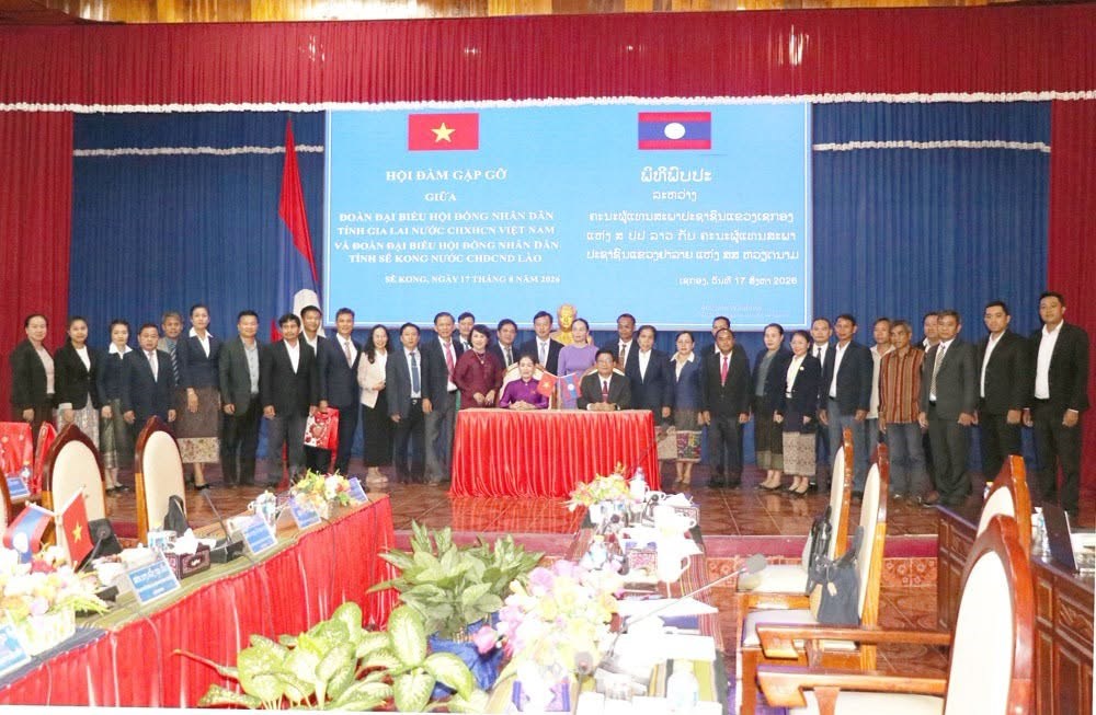ສະພາປະຊາຊນແຂວງເຊກອງ ແລະ ຢາລາຍ ພບປະແລກປຽນບດຮຽນ - image 3