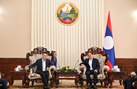 ພາກທຸລະກິດ ມອບເງິນ ແລະ ເຄື່ອງຊ່ວຍເຫຼືອ ເພື່ອແກ້ໄຂໄພພິບັດ