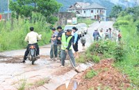 ຍທຂ ຜົ້ງສາລີ ສ້າງຂະບວນການສ້ອມແປງທາງ ຕ້ອນຮັບກອງປະຊຸມໃຫຍ່ຜູ້ແທນອົງຄະນະພັກແຂວງ ສະໄໝ XII