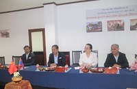 ຄະນະຜູ້ແທນສຳນັກຂ່າວກວາງຊີ ສປ ຈີນ ຢ້ຽມຢາມ ໜັງສືພິມ ປະຊາຊົນ