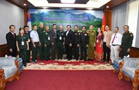 ຮອງເລຂາພັກແຂວງ ໄຊຍະບູລີ ຕ້ອນຮັບຄະນະອາດີດຊ່ຽວຊານທະຫານອາສາສະມັກ  ສສ ຫວຽດນາມ