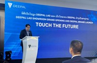 ເປີດວາງສະແດງລົດໄຟຟ້າຫຼູສູ່ໂລກແຫ່ງພະລັງງານສະອາດ