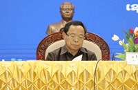 ປະທານຄະນະກວດກາສູນກາງພັກ ພົບ​ປະ​ໂອ້​ລົມ​ພະ​ນັກ​ງານຫຼັກ​ແຫຼ່ງແຂວງເຊກອງ