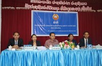 ສາລະວັນ ຈັດພິທີປ້ອງກັນບົດທິດສະດີການເມືອງ ຂັ້ນກາງ