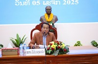 ຄໍາມ່ວນ ປະກອບຄໍາເຫັນໃສ່ຮ່າງເອກະສານສໍາຄັນຂອງພັກ