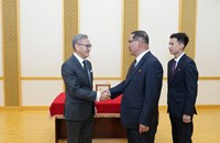 ລມຕ ກະຊວງການຕ່າງປະເທດແຫ່ງສປປລາວຢ້ຽມຂໍ່ານັບນາຍົກລັດຖະມົນຕີ ສປປເກົາຫຼີ