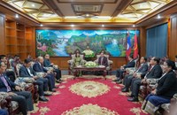 ກົງສູນໃຫຍ່ ສສ ຫວຽດນາມ ປະຈໍານະຄອນປາກເຊ ອວຍພອນການນໍາແຂວງຈຳປາສັກ