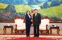 ສະຫາຍ ທອງລຸນ ສີສຸລິດ ຕ້ອນຮັບຄະນະຜູ້ແທນຂັ້ນສູງຂອງພັກກອມມູນິດກູບາ ເຂົ້າຢ້ຽມຂໍ່ານັບ