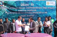 ມອບ-ຮັບທາງເຂົ້າບ້ານຊຳກ້ວາງ