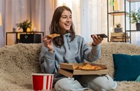 ອັງກິດ ຫ້າມໂຄສະນາອາຫານຈານດ່ວນໃນເວລາກາງເວັນ