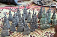 ຄົ້ນພົບພະພຸດທະຮູບເກົ່າແກ່ 105 ອົງ ຢູ່ເມືອງໂຂງ