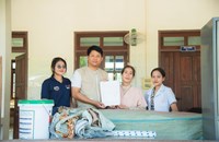 ອົງການແຄຣ໌ ລົງຢ້ຽມຢາມໂຄງການພັນວັນ ແລະ ມອບອຸປະກອນການແພດໃຫ້ສຸກສາລາ ເມືອງກະລຶມ