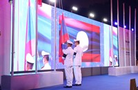 ທຸງຊາດລາວ ຖືກເຊີນຂຶ້ນສູ່ຍອດເສົາ ໃນງານກິລາອາຊຽນພາຣາເກມ ຄັ້ງທີ 13 ຢ່າງເປັນທາງການ