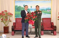 ການນຳແຂວງວຽງຈັນ ອວຍພອນ ນາຍ ແລະ ພົນມະຫານ ຢູ່ວິທະຍາຄານນາຍທະຫານບົກວິທະຍາຄານກົມມະດຳ.