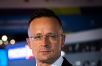 ຊີວະປະຫວັດຫຍໍ້ ຂອງ ທ່ານ ປີເຕີ ຊີຢາໂຕ ລັດຖະມົນຕີກະຊວງການຕ່າງປະເທດ ແລະ ການຄ້າຮົງກາຣີ