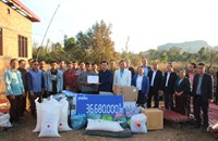 3 ຄອບຄົວທີ່ຖືກອັກຄີໄພ ຢູ່ເມືອງມະຫາໄຊ ແລະ ໄຊບົວທອງ ໄດ້ຮັບເຄື່ອງຊ່ວຍເຫຼືອ