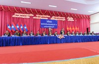 ຄະນະຜູ້ສະໝັກຮັບເລືອກຕັ້ງ ສສຊ ເຂດເລືອກຕັ້ງທີ 15 ສືບຕໍ່ພົບປະຜູ້ມີສິດເລືອກຕັ້ງທີ່ເມືອງໂຂງ