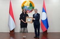 ລັດຖະບານ ສປປ ລາວ ປະດັບຫຼຽນກາມິດຕະພາບ ໃຫ້ແກ່ ທູດອິນໂດເນເຊຍ