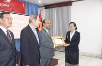 ຫສປທ ເຜີຍແຜ່ວັນສ້າງຕັ້ງກອງທັບ ແລະ ປະດັບຫຼຽນກາລະນຶກ 50 ປີ