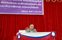 ສະຫາຍ ພົນເອກ ຈັນສະໝອນ ຈັນຍາລາດ ໂອ້ລົມພະນັກງານຫຼັກແຫຼ່ງແຂວງໄຊສົມບູນ