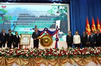 ຄໍາມ່ວນ ສະຫຼອງຮັບໃບຢັ້ງຢືນມໍຣະດົກໂລກອຸທິຍານແຫ່ງຊາດ ຫີນໜາມໜໍ່