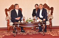 ປະທານຄະນະສັນຕິພາບ ແລະ ສາມັກຄີ ຂອງລາວ ຕ້ອນຮັບການເຂົ້າຢ້ຽມຂໍ່ານັບ  ຂອງ ຄະນະຜູ້ແທນກອງທຶນຈີນ