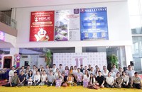 ສູນການຄ້າວຽງຈັນເຊັນເຕີ ສະຫຼອງຄົບຮອບ 11 ປີ ພ້ອມຈັດກິດຈະກຳຄືນກຳໄລໃຫ້ລູກຄ້າ