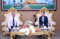 ຫົວໜ້າ ອອປສ ຕ້ອນຮັບຄະນະຜູ້ແທນມະຫາວິທະຍາໄລສ້າງຄູກວາງຊີ