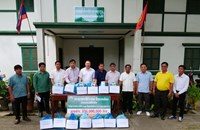 ຫຼາຍພາກສ່ວນ ໄດ້ຮັບແນວພັນພືດ ສະ​ໜັບ​ສະ​ໜູນ​ການ​ຜະ​ລິດເປັນສີນຄ້າ