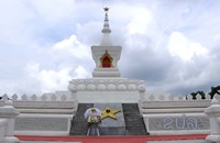 ປະທານາທິບໍດີ ສສ ມຽນມາ ວາງພວງມາລາຢູ່ອະນຸສາວະລີນັກຮົບນິລະນາມ