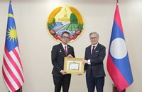 ລັດຖະບານປະດັບຫຼຽນກາມິດຕະພາບ ໃຫ້ແກ່ທູດມາເລເຊຍ