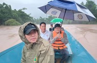 ການນຳເມືອງຄູນຄຳລົງຕິດຕາມສະພາບນ້ຳຖ້ວມ
