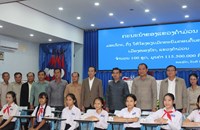 ແຂວງຄຳມ່ວນ ມອບໂຕະ-ຕັ່ງ ໃຫ້ໂຮງຮຽນເມືອງໜອງບົກ ພ້ອມທັງຕິດຕາມວຽກແກ້ໄຂນ້ຳຖ້ວມຢູ່ເມືອງທ່າແຂກ