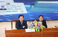 ມອບ-ຮັບບັດພະນັກງານ-ລັດຖະກອນໃຫ້ຄັງເງິນແຫ່ງລັດປະຈໍາແຂວງຄໍາມ່ວນ