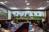 ປະທານ ສນຊ ມອບເຂົ້າສານ 200 ໂຕນ ໃຫ້ແຂວງສະຫວັນນະເຂດ