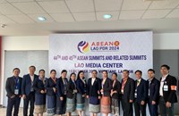 ລັດຖະມົນຕີ ຖວທ ຢ້ຽມຢາມສູນຂ່າວສື່ມວນຊົນ ທີ່ຮັບໃຊ້ກອງປະຊຸມຍຸດຍອດອາຊຽນ