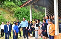 ນາຍົກລັດຖະມົນຕີ ຊີ້ນຳວຽກງານ ຢູ່ຕາແສງຫຼວງຂອນ ເມືອງຫຼວງນໍ້າທາ