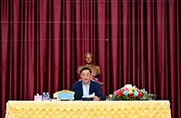 ນາຍົກລັດຖະມົນຕີ ພົບປະໂອ້ລົມ ພະນັກງານຫຼັກແຫຼ່ງ ແຂວງບໍ່ແກ້ວ